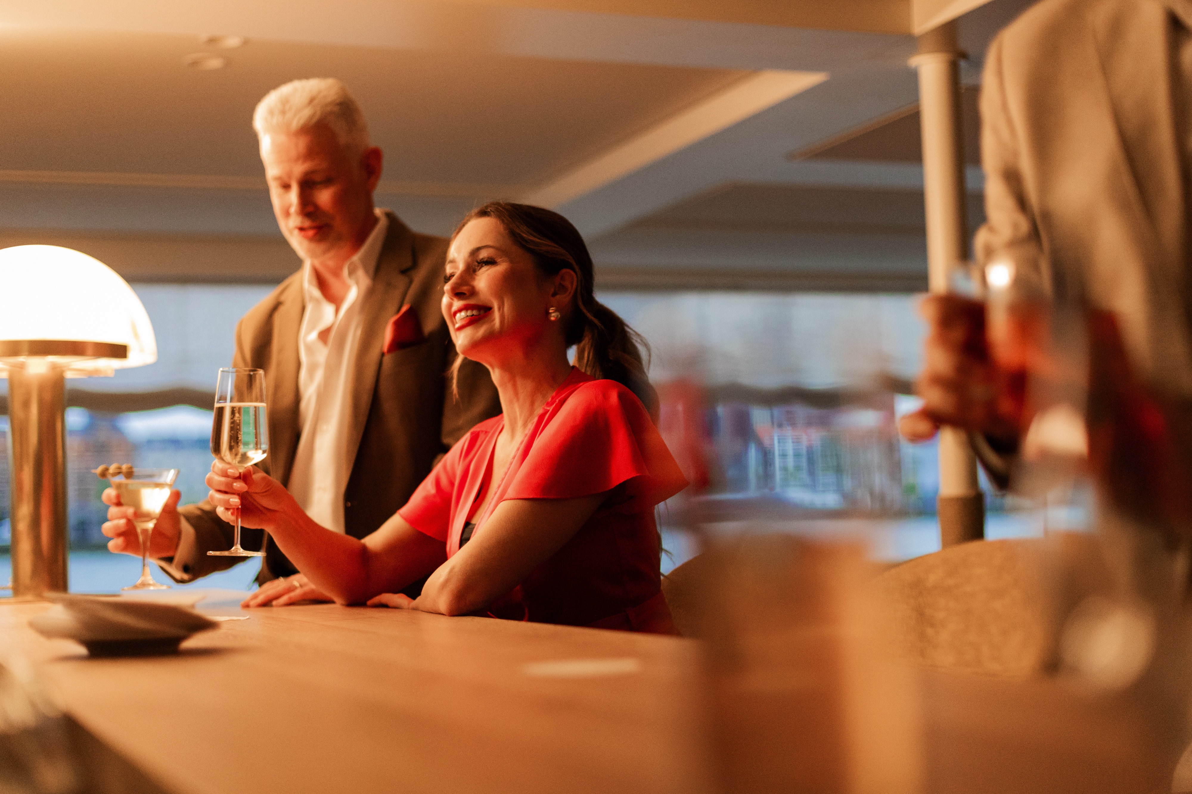 APT Solara - The Salon